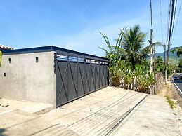 Casa Pé na Areia em frente à Ilhabela