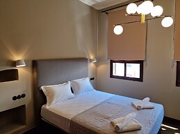 Mosaic Venetian Harbour Suites