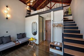 Mosaic Venetian Harbour Suites