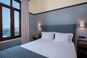 Mosaic Venetian Harbour Suites