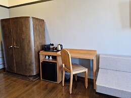 Mosaic Venetian Harbour Suites