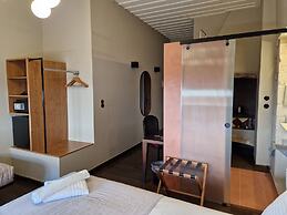 Mosaic Venetian Harbour Suites