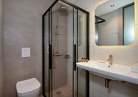 Mosaic Venetian Harbour Suites