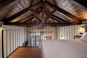 Mosaic Venetian Harbour Suites