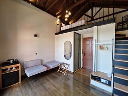 Mosaic Venetian Harbour Suites