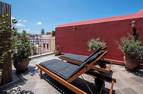 Mosaic Venetian Harbour Suites