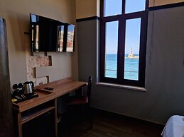 Mosaic Venetian Harbour Suites