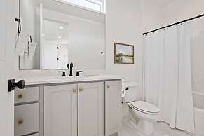 Sun-kissed At Desert Color 5 Bedroom Townhouse