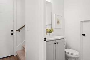 Sun-kissed At Desert Color 5 Bedroom Townhouse