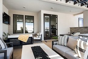 Sun-kissed At Desert Color 5 Bedroom Townhouse