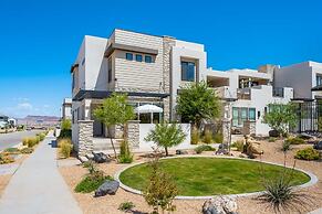 Sun-kissed At Desert Color 5 Bedroom Townhouse