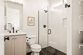 Sun-kissed At Desert Color 5 Bedroom Townhouse