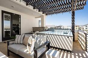 Sun-kissed At Desert Color 5 Bedroom Townhouse
