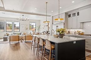 A Bit Of Paradise 7 Bedroom Townhouse