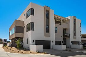 A Bit Of Paradise 7 Bedroom Townhouse