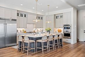 A Bit Of Paradise 7 Bedroom Townhouse