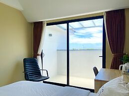 Florihome Beach House