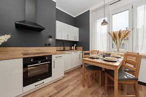 Norwida Apartment Wroclaw by Renters