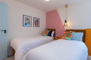 All Ensuite,smarttvs,garden,20 Mins to Nec,parking