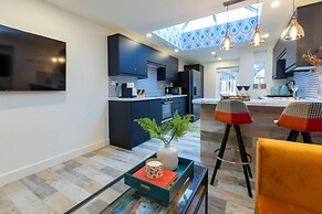 All Ensuite,smarttvs,garden,20 Mins to Nec,parking