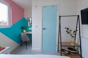 All Ensuite,smarttvs,garden,20 Mins to Nec,parking