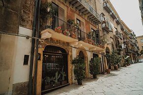 Ambrosia-Timeless Hosting