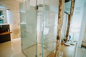 Ambrosia-Timeless Hosting