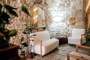 Ambrosia-Timeless Hosting