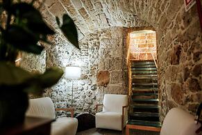 Ambrosia-Timeless Hosting