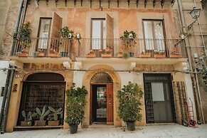 Ambrosia-Timeless Hosting