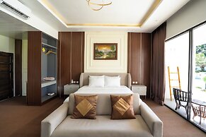 Nirvana Hotel Resort Tetebatu