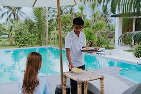 Nirvana Hotel Resort Tetebatu