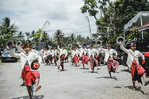 Nirvana Hotel Resort Tetebatu