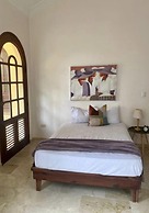 El Castillo Tropical