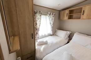 Rosedale Lakeside Lodge