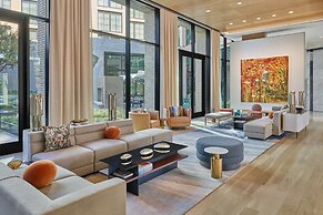 The Crescent Hotel Fort Worth