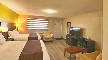 Maple Leaf Inn & Suites