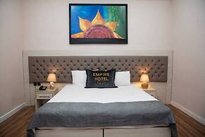 Empire Hotel