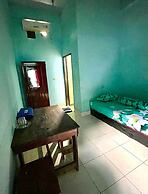 EXPRESS O 91669 Kost Amel Near Taman Mattirotasi