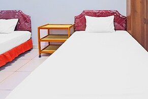 OYO 92337 Wisma Arwini Syariah Near Benteng Balangnipa