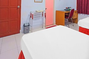 OYO 92337 Wisma Arwini Syariah Near Benteng Balangnipa