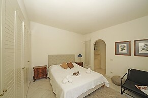 Villa San Carlo in Ro