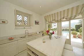 Villa San Carlo in Ro