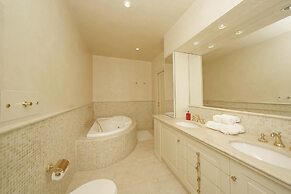 Villa San Carlo in Ro