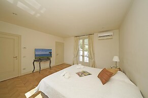 Villa San Carlo in Ro