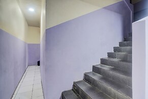 OYO 92040 Superstar Kost Dan Homestay