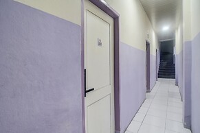 OYO 92040 Superstar Kost Dan Homestay