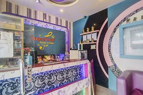 OYO 92040 Superstar Kost Dan Homestay