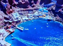 Cycladic Pleasure Houses by the Sea