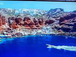 Cycladic Pleasure Houses by the Sea